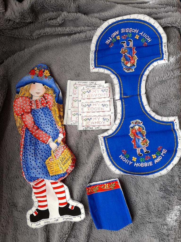 Holly hobbie stoffen pop en een schort voor een kind, Verzamelen, Ophalen of Verzenden