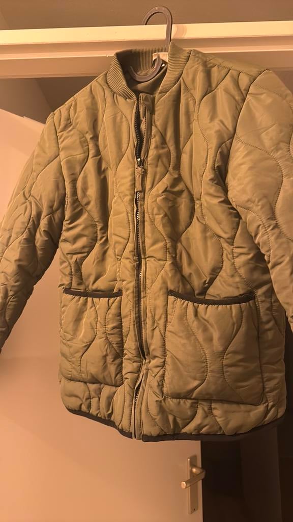 Meisjes jas, Ophalen, Zo goed als nieuw, Maat 146