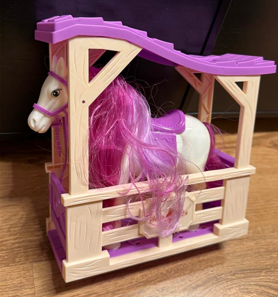 Nieuw. Paard in stal, Ophalen of Verzenden, Nieuw