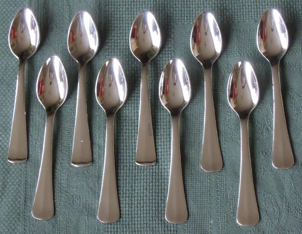 Nr K265: 9 Verzilverde Hollands Glad moccalepels Sola 100, Ophalen of Verzenden