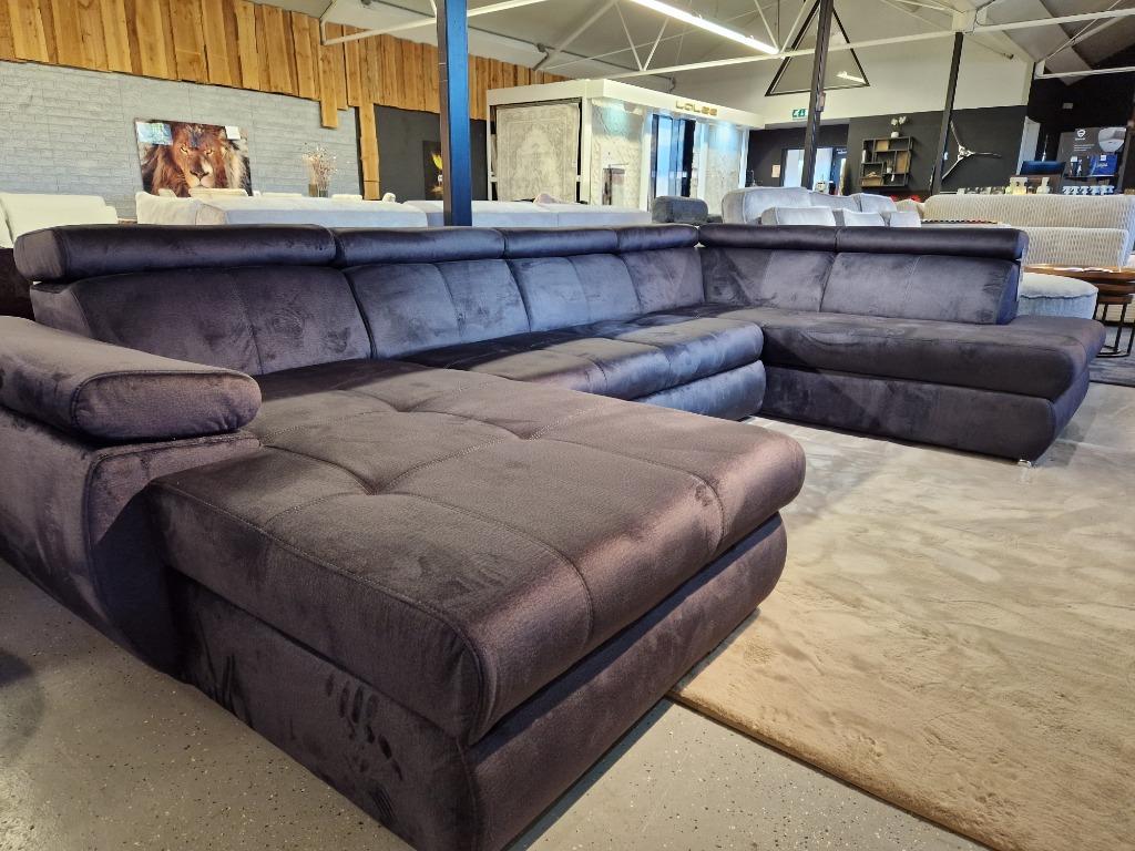 Voorraad | Velvet U-bank | slaapbank | Showroom Utrecht, Ophalen, Info@trendvortex.com, Eric Kuster, velvet, modern, Hoekbank