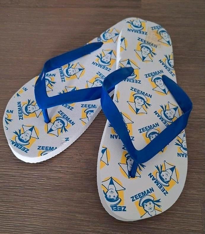 Teenslipper Zeeman maat 10,5, Ophalen of Verzenden, Zo goed als nieuw, Zwart
