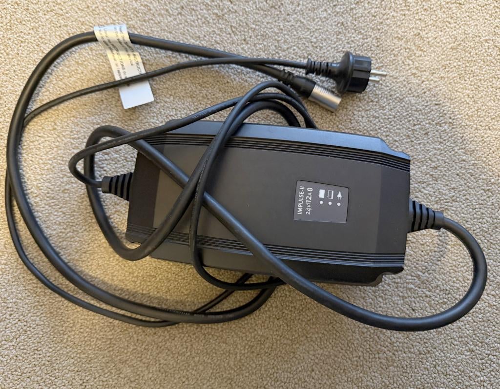 VICTRON Lader | Scootmobiel - Fiets | IMPULSE-II 24/12 Smart, Ophalen of Verzenden, Zo goed als nieuw, Victron