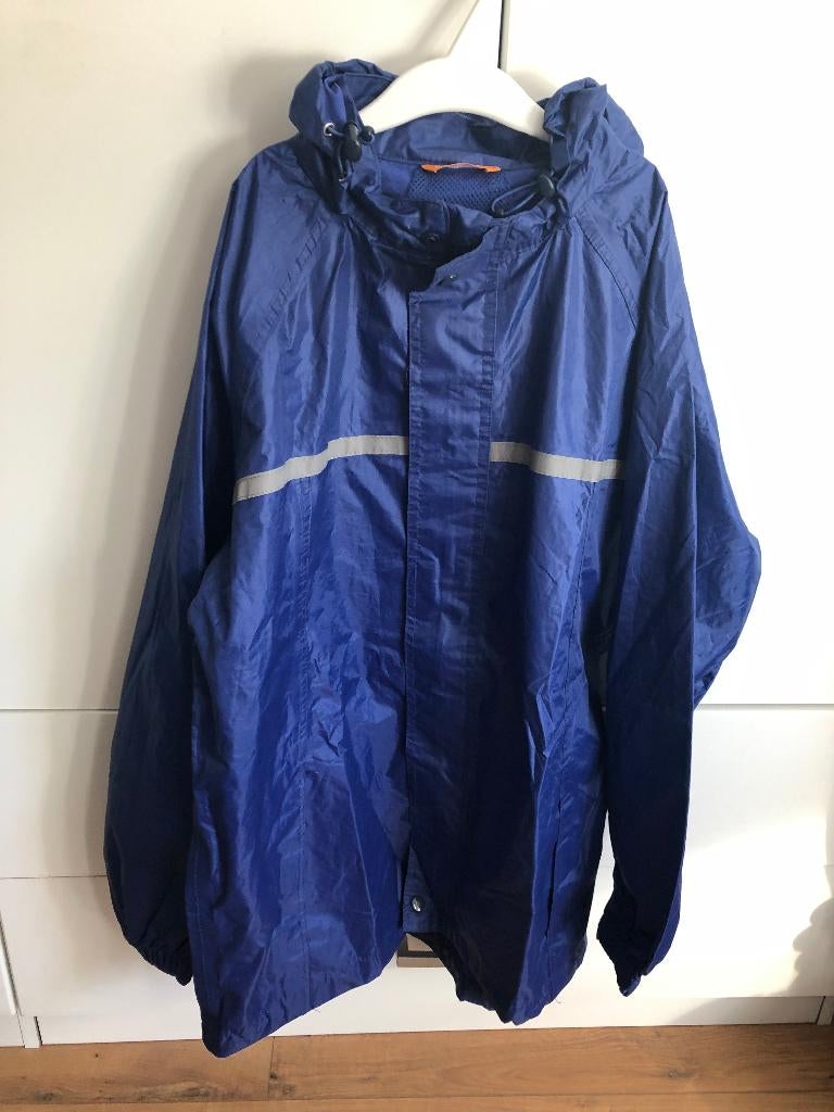 Nette regenjas Maat 164 jas, Kinderen en Baby's, Kinderkleding | Maat 164, Jongen of Meisje, Ophalen of Verzenden, Zo goed als nieuw