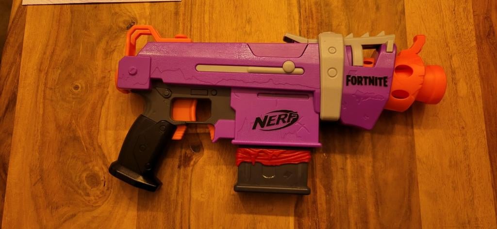 Nerf Fortnite BASR-L Bolt Action Blaster, Ophalen of Verzenden, Zo goed als nieuw