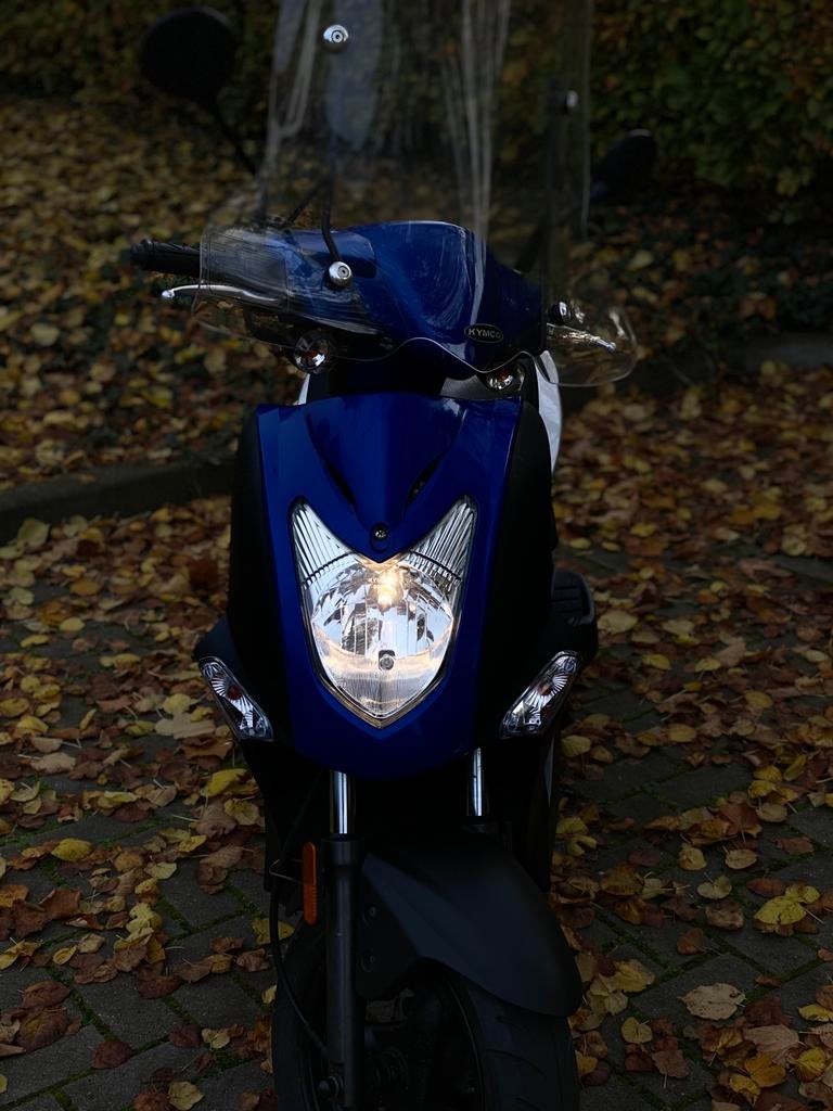 GEZOCHT opknap- sloop  scooters - brommers, Ophalen of Verzenden, Zo goed als nieuw, Benzine, Overige modellen