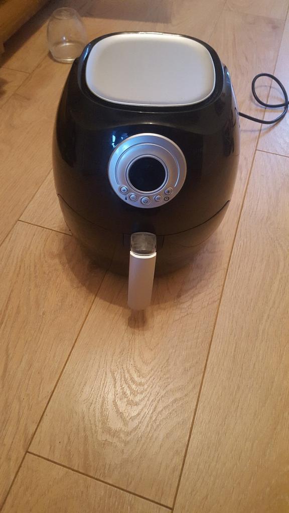 Airfryer paar keer gebruikt, Witgoed en Apparatuur, Airfryers, Ophalen of Verzenden, Zo goed als nieuw, Airfryer
