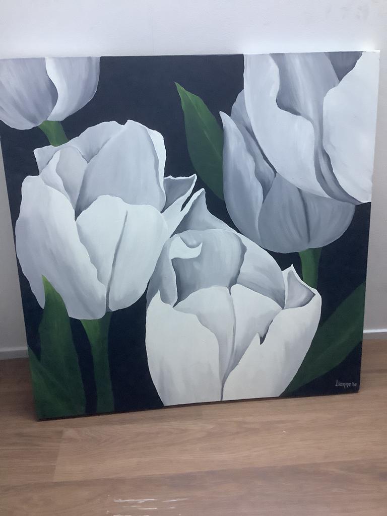 White tullips, Ophalen