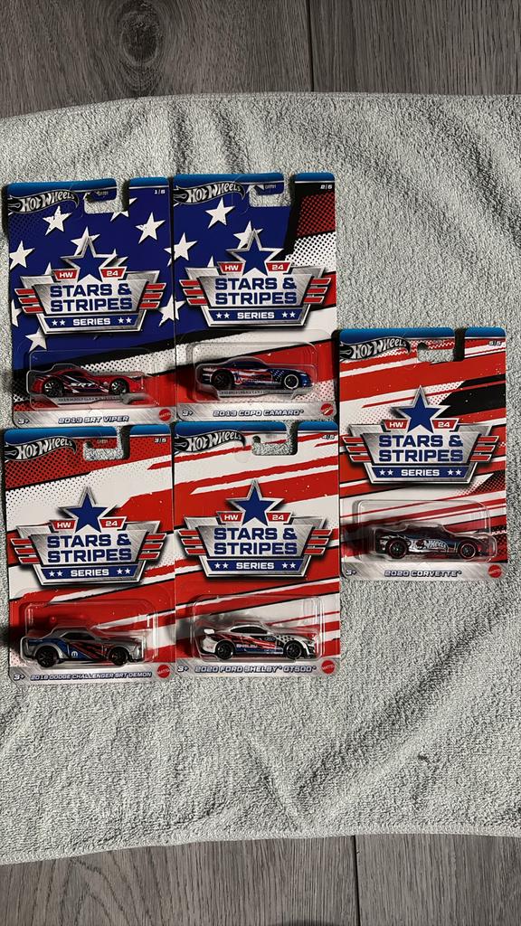 Hot Wheels Stars & Stripes Set - 5 Auto's, Ophalen of Verzenden, Nieuw, Auto