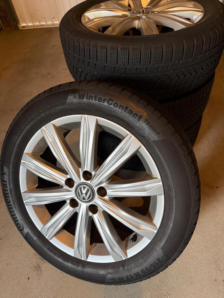 Te koop: 4 Originele VW 17” lichtmetalen velgen, Auto-onderdelen, 19 inch, 215 mm, Banden en Velgen, Winterbanden