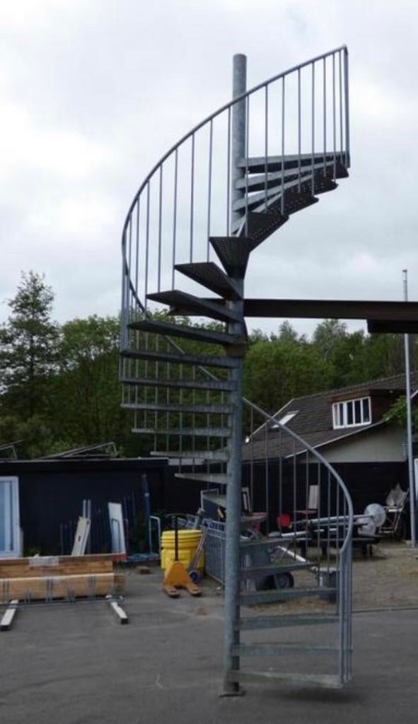 Te wenteltrap 4.5 m gegalvaniseerd, Ophalen of Verzenden