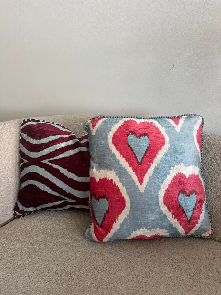 Hartjes Kussen Blauw Roze Fluweel - Nieuw!, Ophalen of Verzenden, Nieuw, Roze, Hartvormig