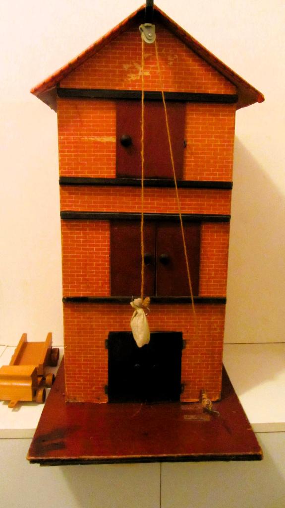 Antiek Pakhuis, Ophalen