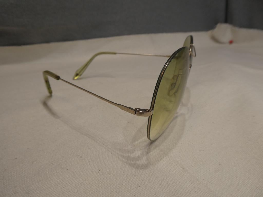 Vintage Victoria Beckham zonnebril/montuur, Sieraden, Tassen en Uiterlijk, Zonnebrillen en Brillen | Dames, Gebruikt, Zonnebril