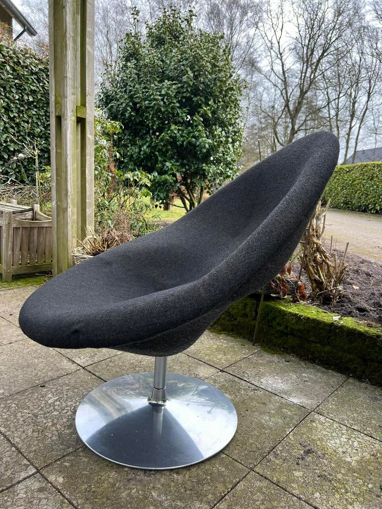 Artifort Globe, Ophalen, Gebruikt, 75 tot 100 cm, 100 tot 125 cm