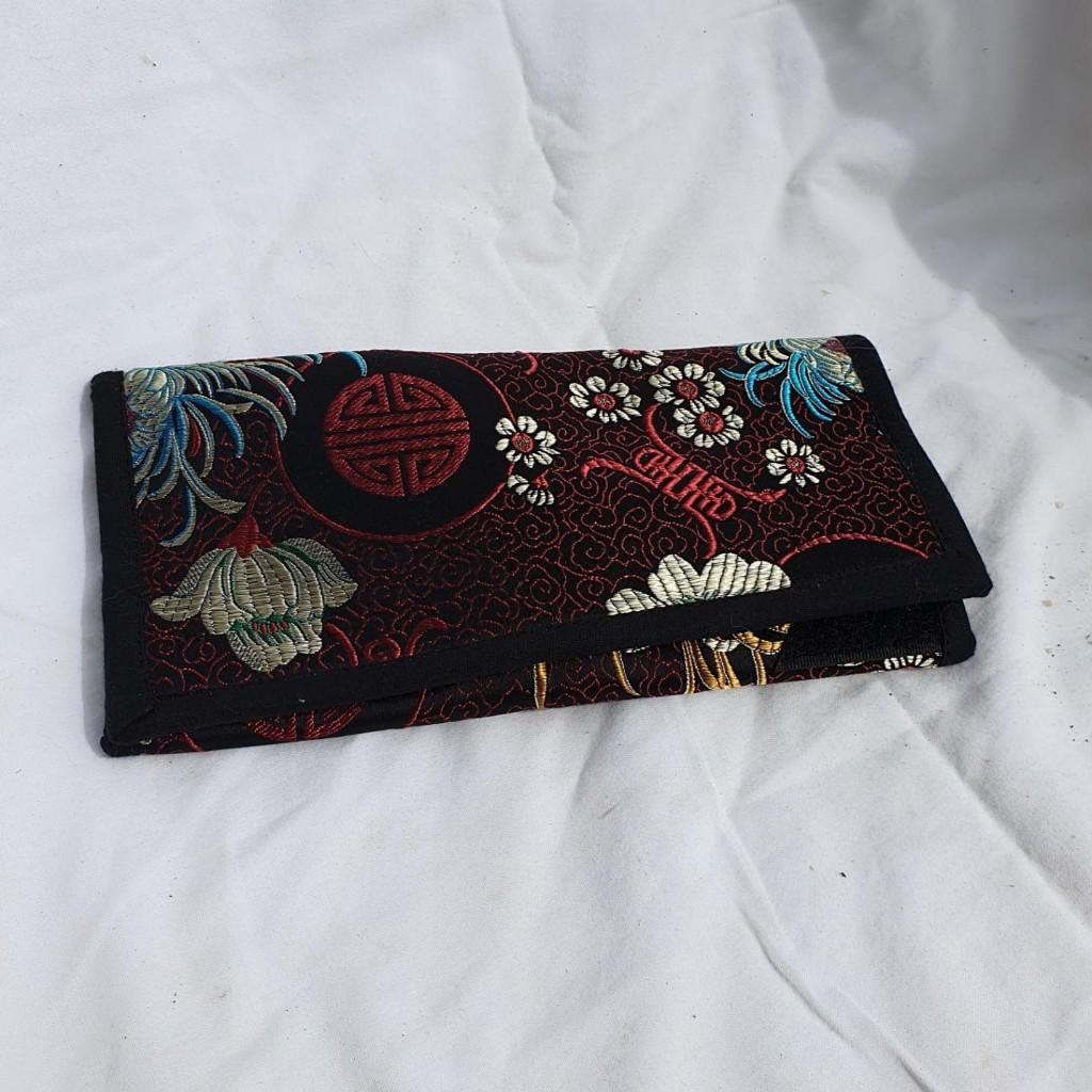 Mooie portemonee, van zijde, gemaakt in Nepal, ., Ophalen of Verzenden, Zo goed als nieuw, .