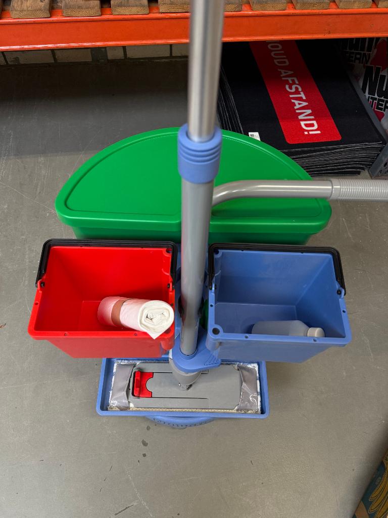 Schoonmaakkar, Huis en Inrichting, Ophalen of Verzenden