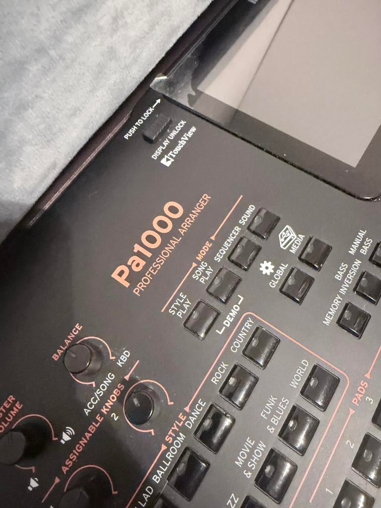 Pa1000 , als niewe, Muziek en Instrumenten, Keyboards, Ophalen of Verzenden, Zo goed als nieuw, Overige aantallen, Korg