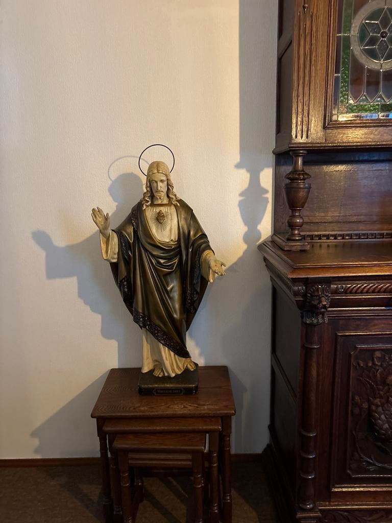 Antiek Jezusbeeld, Ophalen