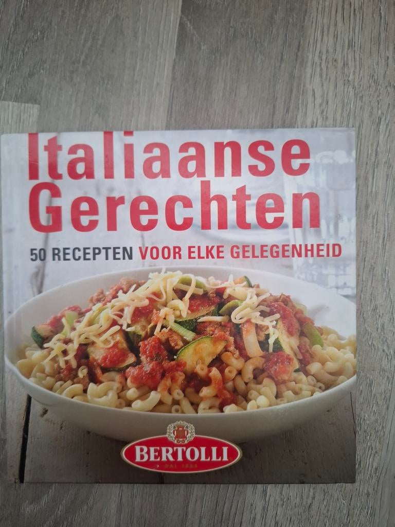 Italiaanse Gerechten: 50 Recepten voor Elke Gelegenheid, Boeken, Italië, Hoofdgerechten, Nieuw, Ophalen of Verzenden