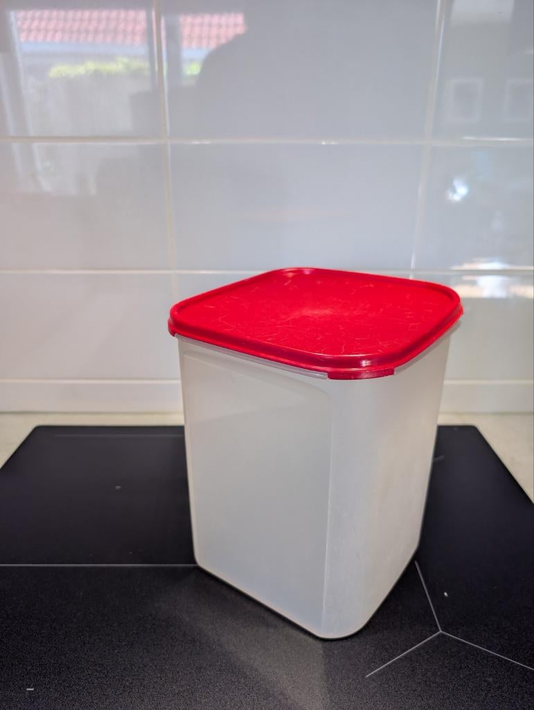 Tupperware - opberg doos - sluit goed - geen geuren 5.5L, Ophalen of Verzenden