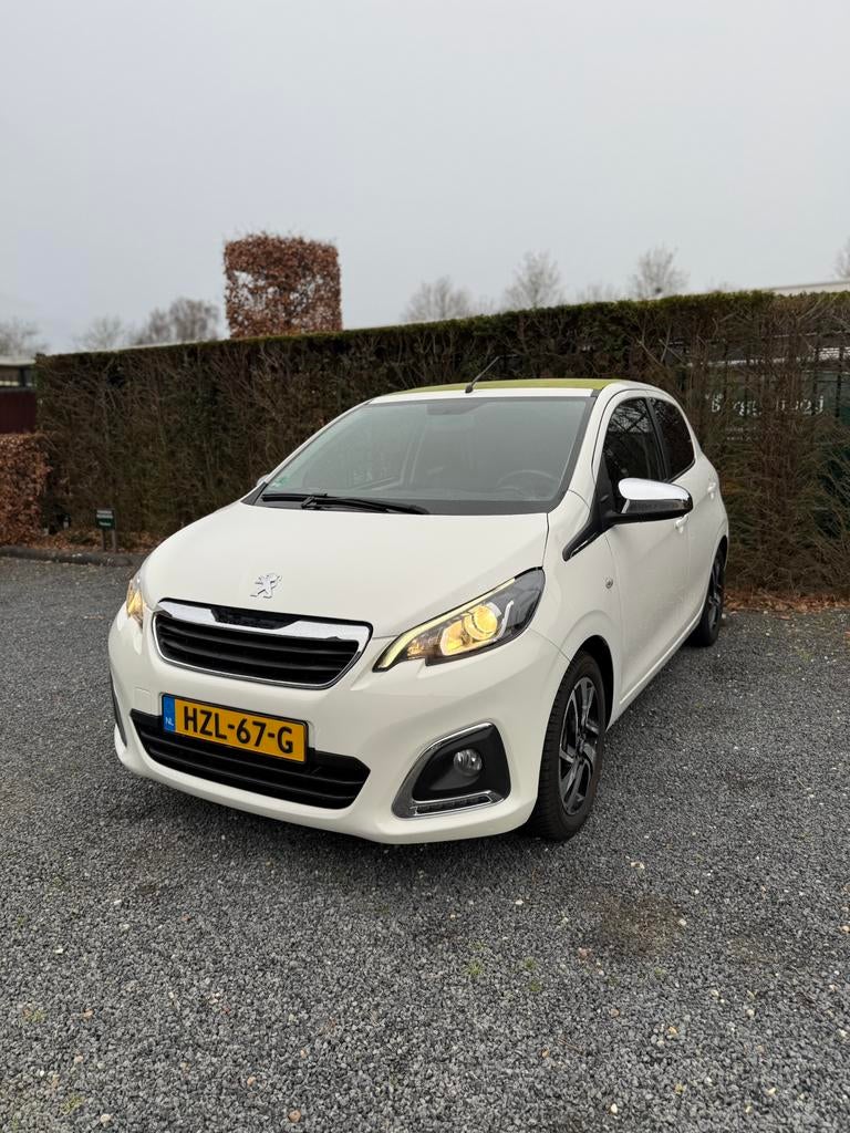 Peugeot 108 1.0 E-vti 72pk 5D 2018 | Camera| Carplay| Cabrio, Voorwielaandrijving, Stof, Zwart, 4 stoelen
