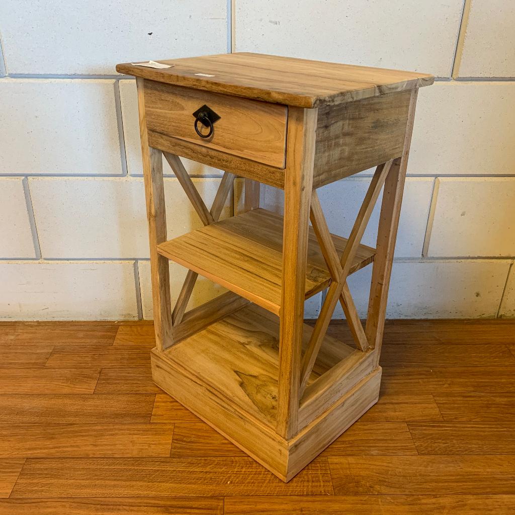 Nachtkastje - massief teak - 1 lade – 2 planken - TTM Wonen, Huis en Inrichting, Slaapkamer | Nachtkastjes, TTM Wonen, Meubels – (Perzische) Tapijten en Woonaccessoires