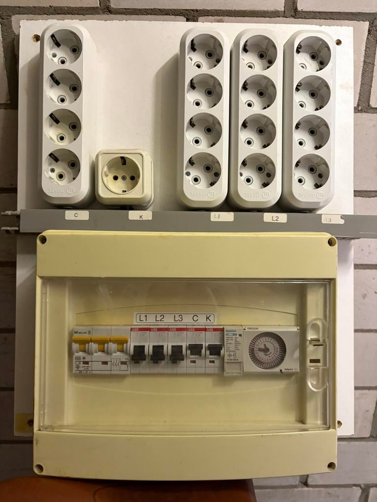 Kweekspullen Schakelbord 12x600, Ophalen of Verzenden, Zo goed als nieuw