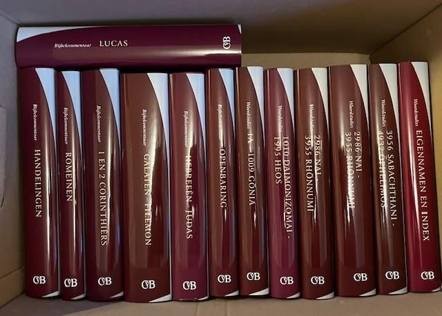 StudieBijbel Nieuwe Testament, compleet in 17 delen, Ophalen of Verzenden, Zo goed als nieuw