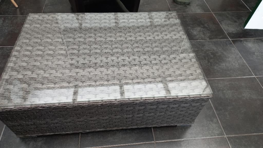 Te koop tuintafeltje, Ophalen, Gebruikt, Rechthoekig, Kunststof