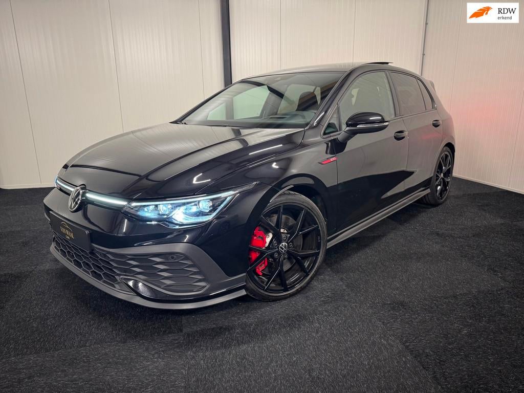 Volkswagen GOLF 2.0 TSI GTI Clubsport 2023 300PK PANO/HUD/IQ, 15 km/l, 4 cilinders, 1984 cc, Alcantara