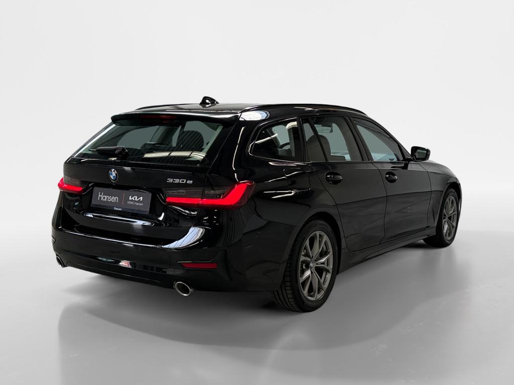 BMW 3 Serie 330e Sport Line, 77 km/l, Gebruikt, 4 cilinders, Zwart