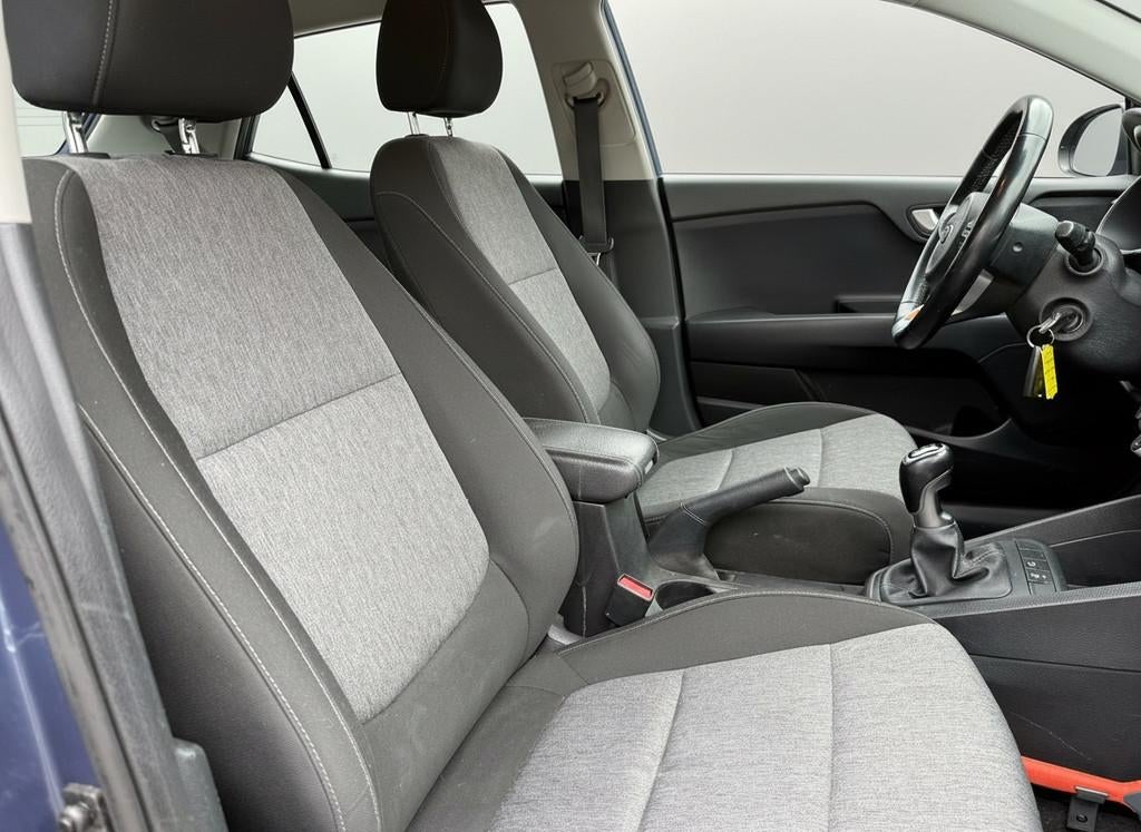 Kia Stonic 1.0 T-GDi DynamicLine 100pk, Navi | Trekhaak, Gebruikt, Euro 6, Blauw, 49 €/maand