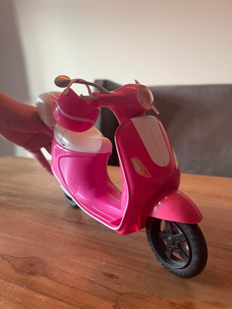 Roze barbie scooter en helm, Ophalen, Gebruikt, Meisje
