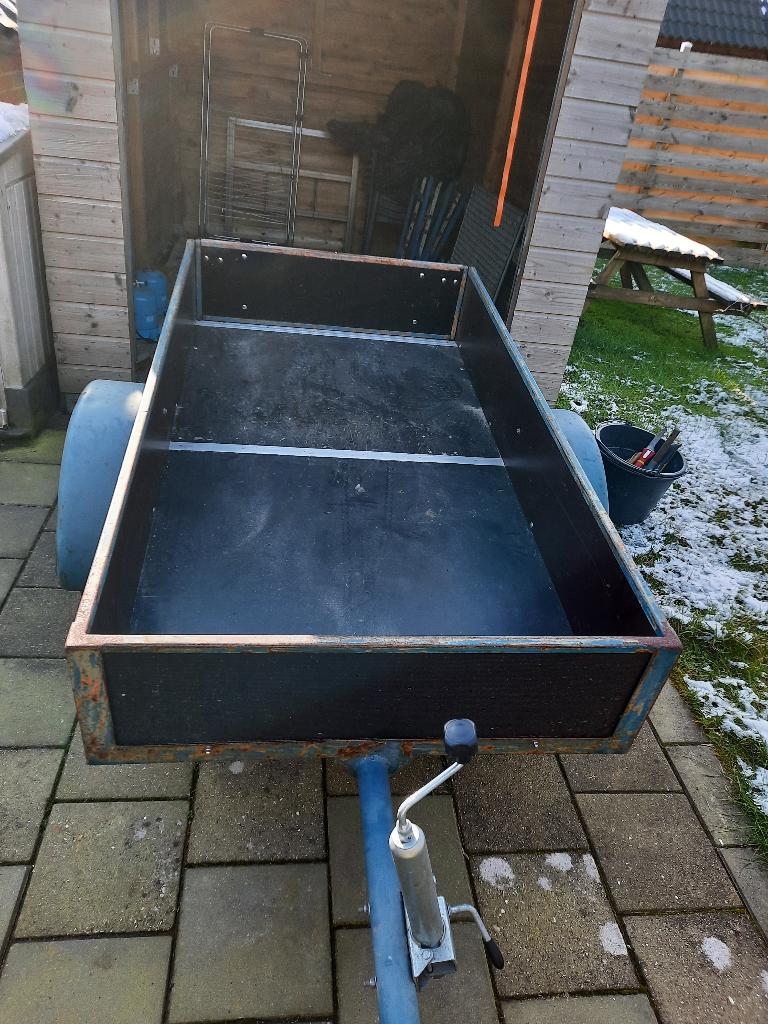 aanhanger met nieuwe banden, Auto diversen, Aanhangers en Bagagewagens, Ophalen, Gebruikt