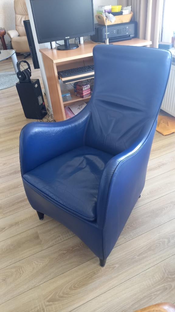 Hippe blauwe leren fauteuil ( stoel ), Gebruikt, Minder dan 75 cm, Leer, 50 tot 75 cm