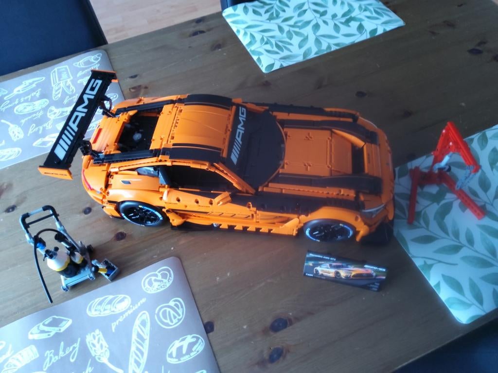 Cada Mercedes AMG GT3 C64008W, Ophalen