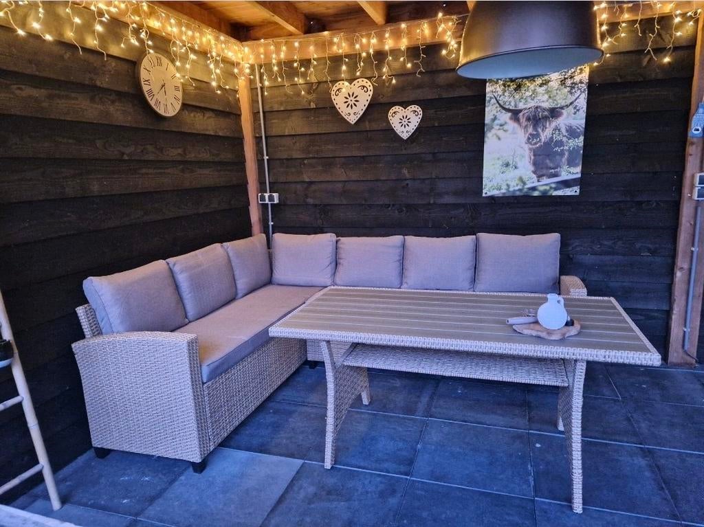 Loungeset met tafel ZGAN!, Ophalen of Verzenden, Zo goed als nieuw