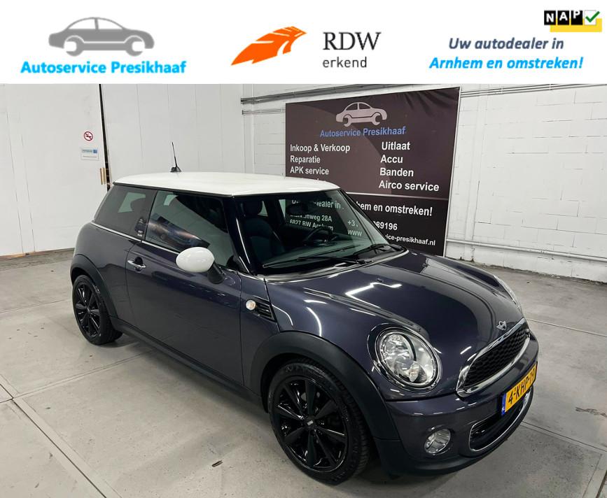 Mini Mini 1.6 One Holland Street LEDER / NAVI / 17" VELGEN, Auto's, Mini, Voorwielaandrijving, Gebruikt, Euro 6, 4 cilinders
