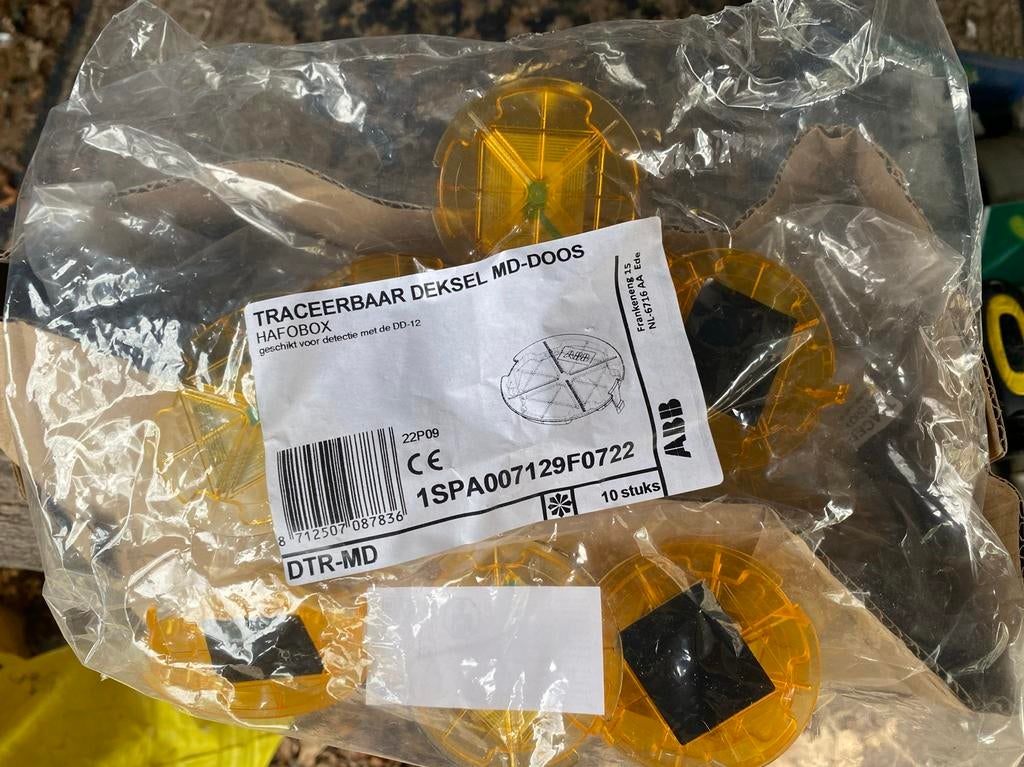 60x ABB Afdekraampjes voor Inbouwdozen - Traceerbaar Deksel, Ophalen of Verzenden, Nieuw, Overige typen
