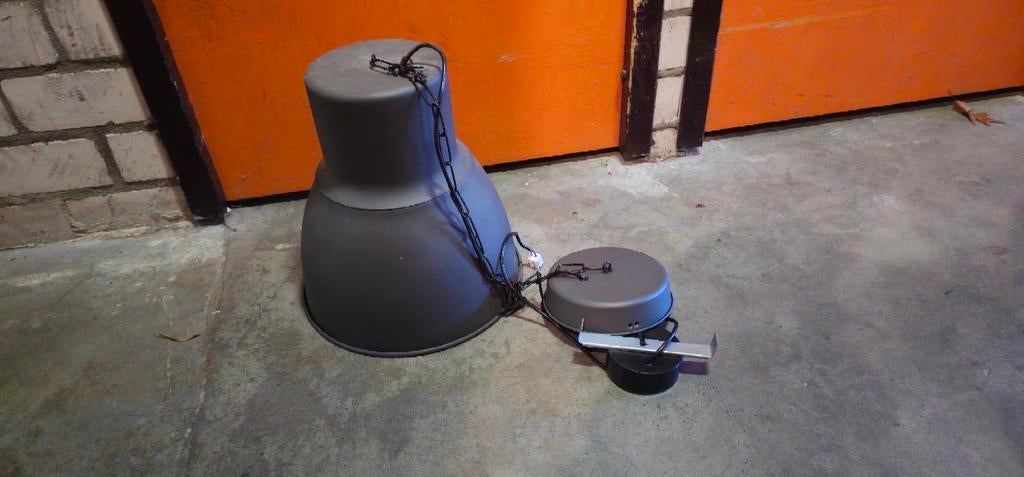 IKEA Industriële Hanglamp - Grijs Metaal, Huis en Inrichting, Lampen | Hanglampen, Gebruikt, 50 tot 75 cm, Ophalen of Verzenden