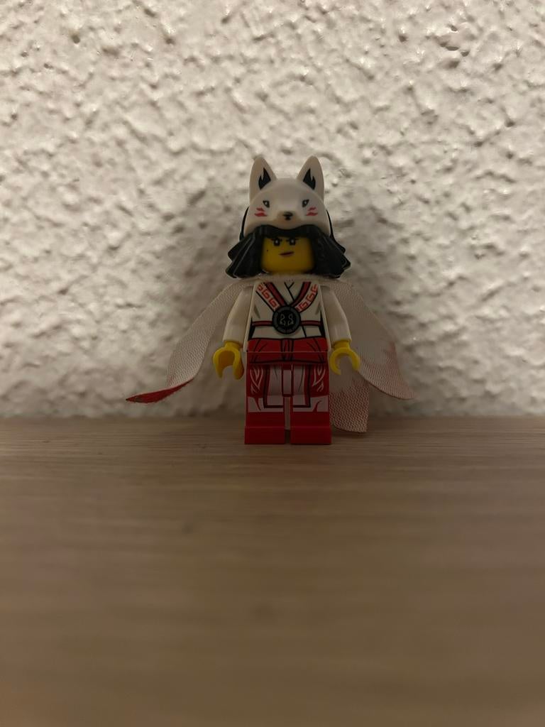 Lego ninjago akita minifigure - kijk beschrijving, Verzamelen, Speldjes, Pins en Buttons, Ophalen of Verzenden, Zo goed als nieuw