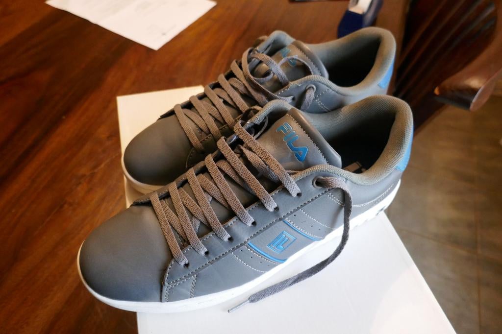 bijna nieuw/ Fila 42, Kleding | Heren, Schoenen, Ophalen of Verzenden, Zo goed als nieuw
