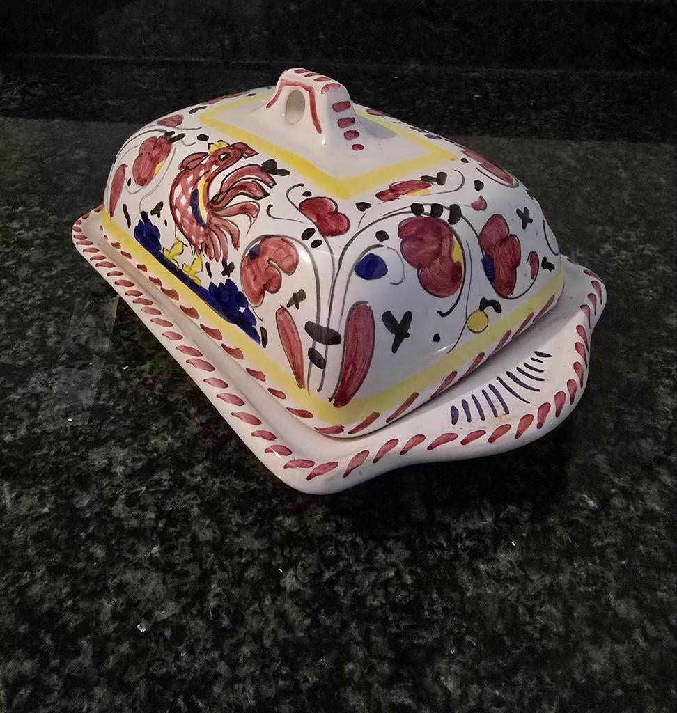 Keramieke botervloot met hanen Deruta Italy Galletto rosso, Ophalen, Gebruikt, Keramiek, Schaal of Schalen