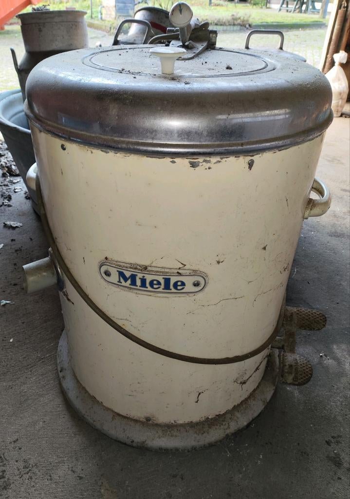 Antieke Miele centrifuge H. Wa Z 204, Ophalen