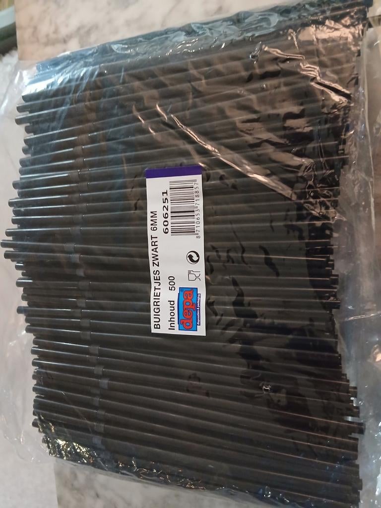 Nieuwe plastic buigrietjes zwart 6mm - 500 stuks per pak., Ophalen of Verzenden, Nieuw