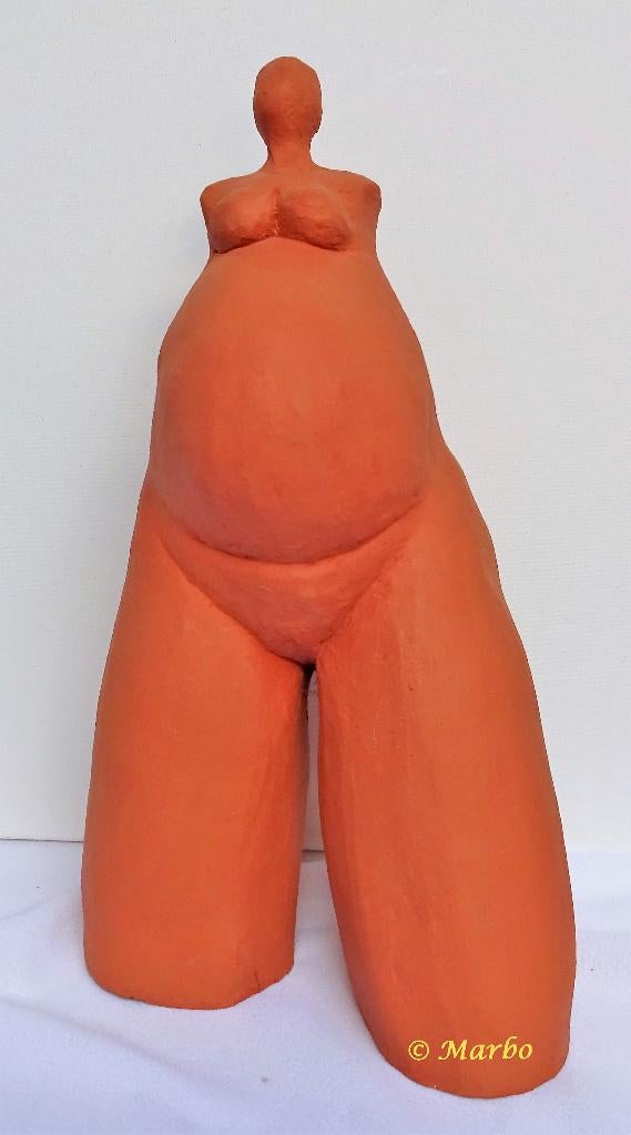 Beeld zwangere vrouw , onbewerkt. hoogte is 33 cm, Ophalen