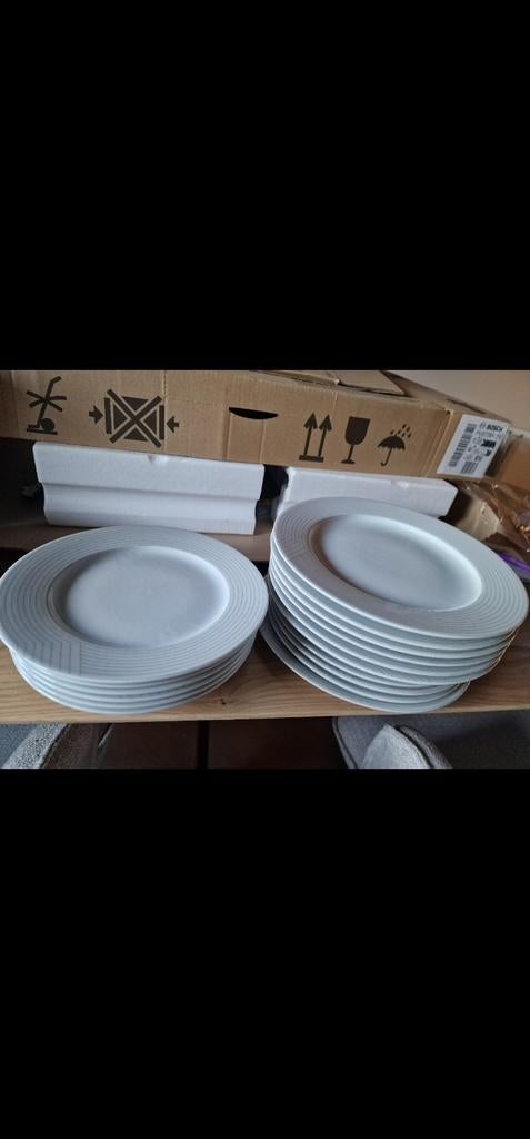 Borden wit met grijs 6 persoons, Antiek en Kunst, Antiek | Servies compleet, Ophalen