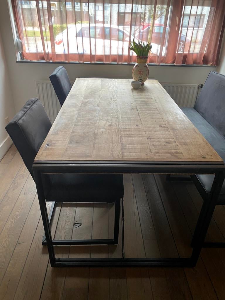 Te koop eettafel met 2 stoelen en bank, Ophalen of Verzenden, Zo goed als nieuw