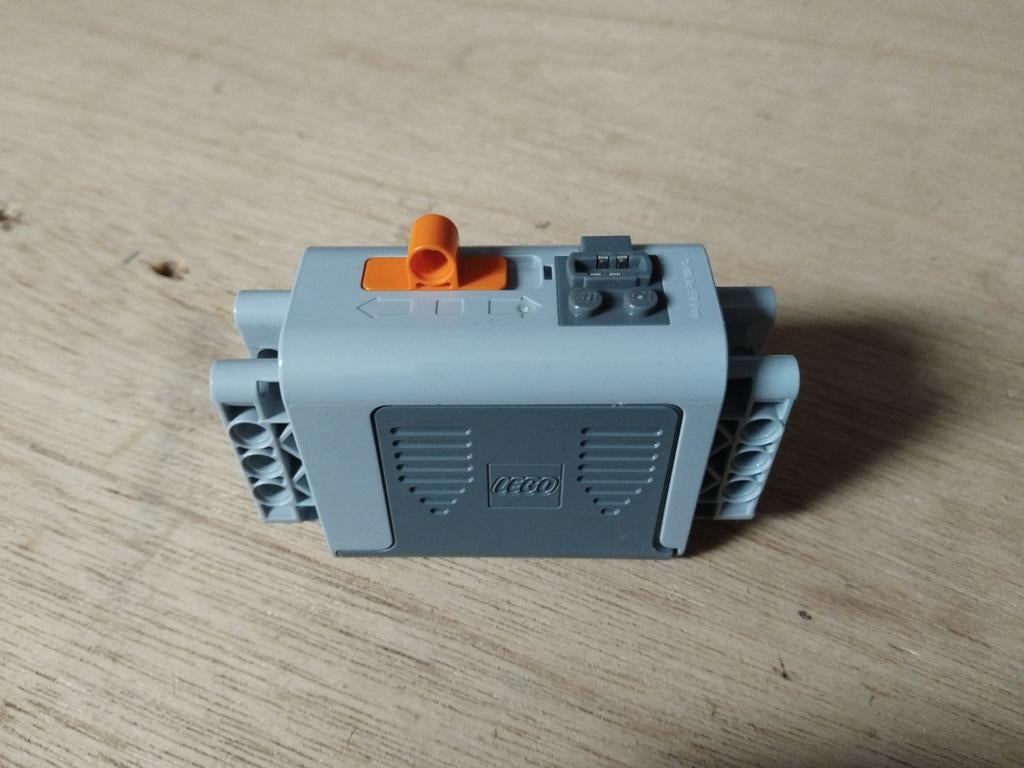 Technic lego accu, Lego, Ophalen of Verzenden, Zo goed als nieuw, Losse stenen